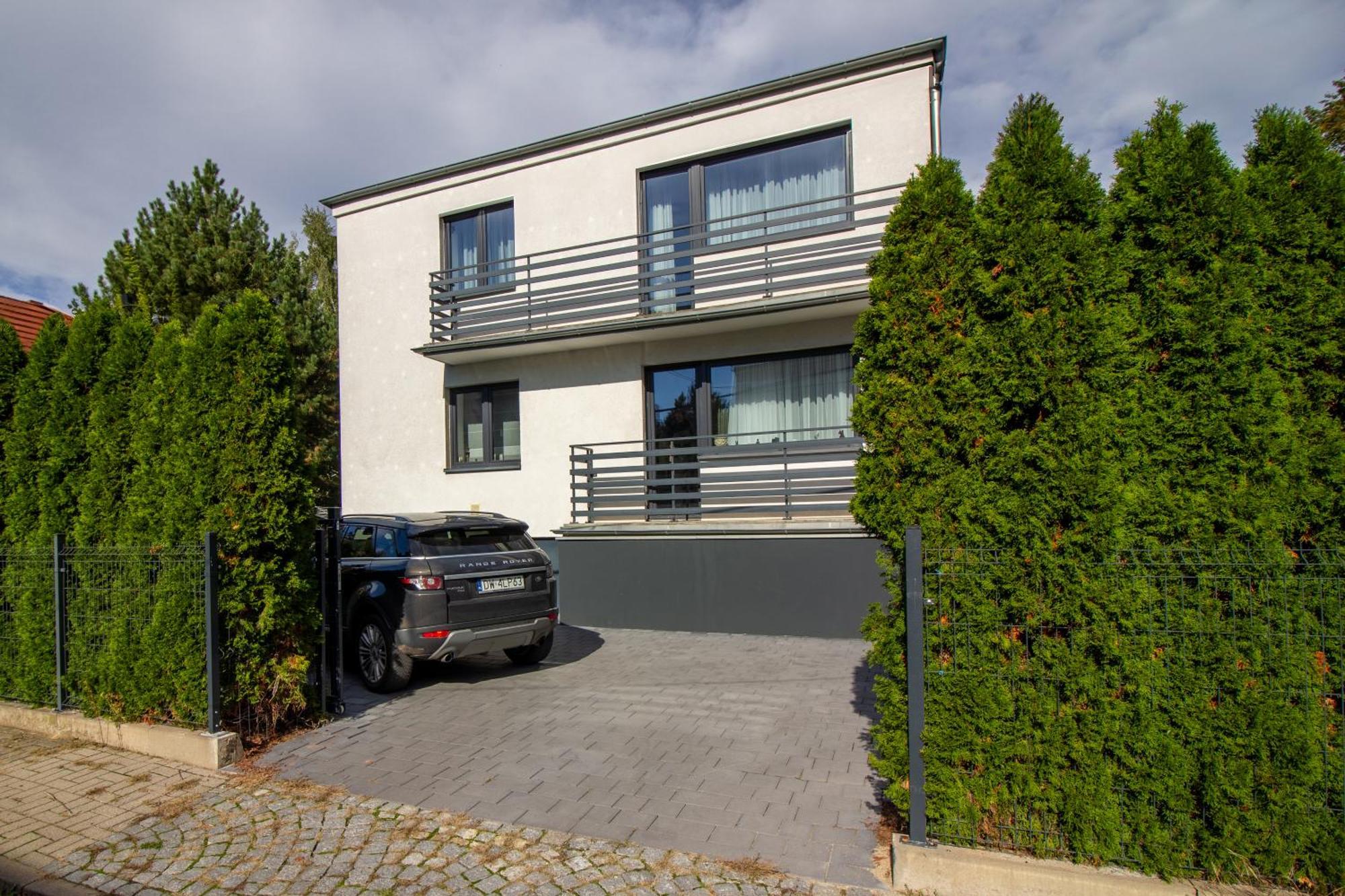 Housecube, Bar , Prywatne Kino, Bilard , Luxus Villa Wroclaw Exterior photo